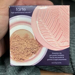 Tarte Amazonian Clay powder foundation